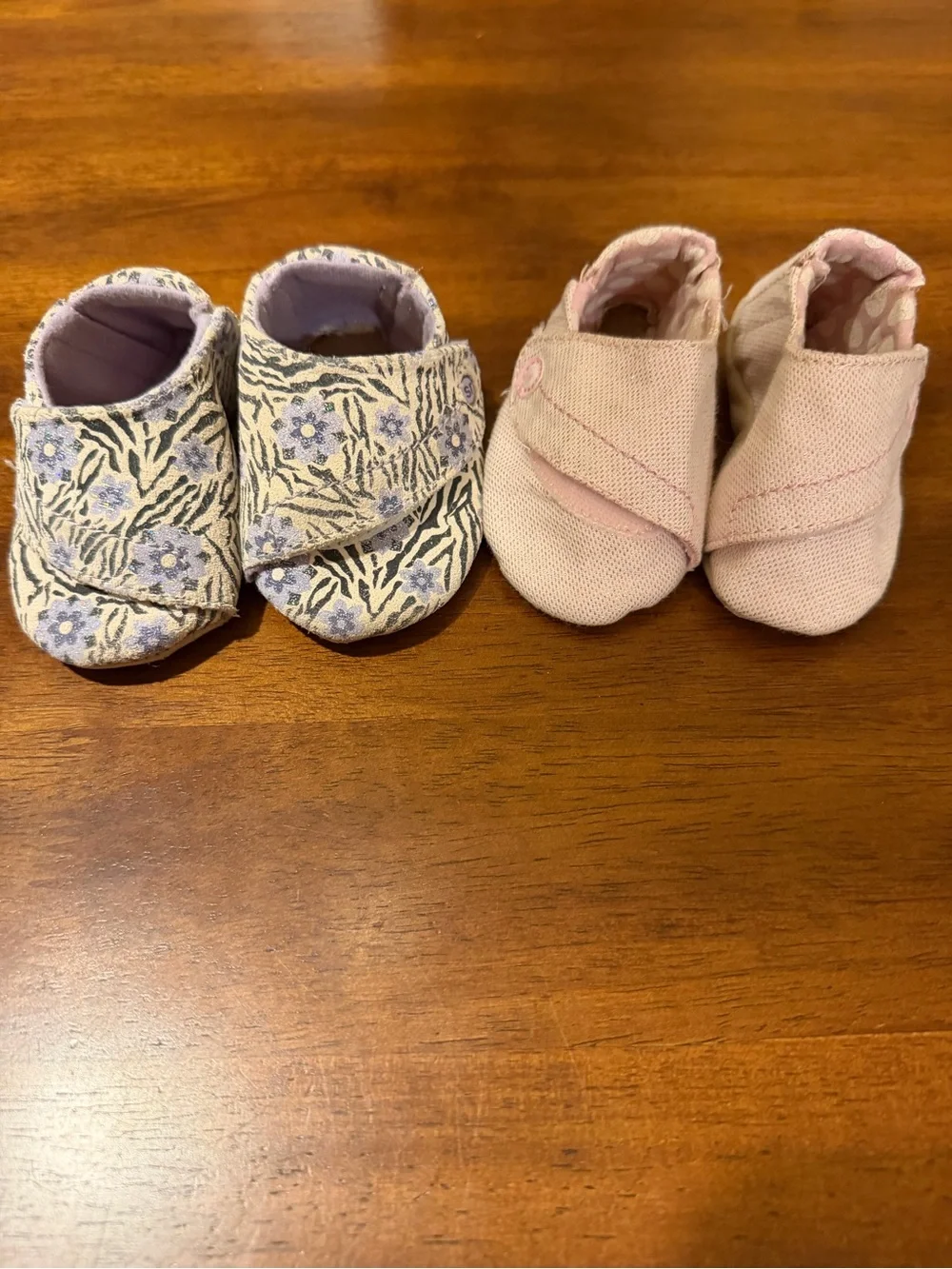 Stride Rite Baby Crib Shoes in Pink and Floral